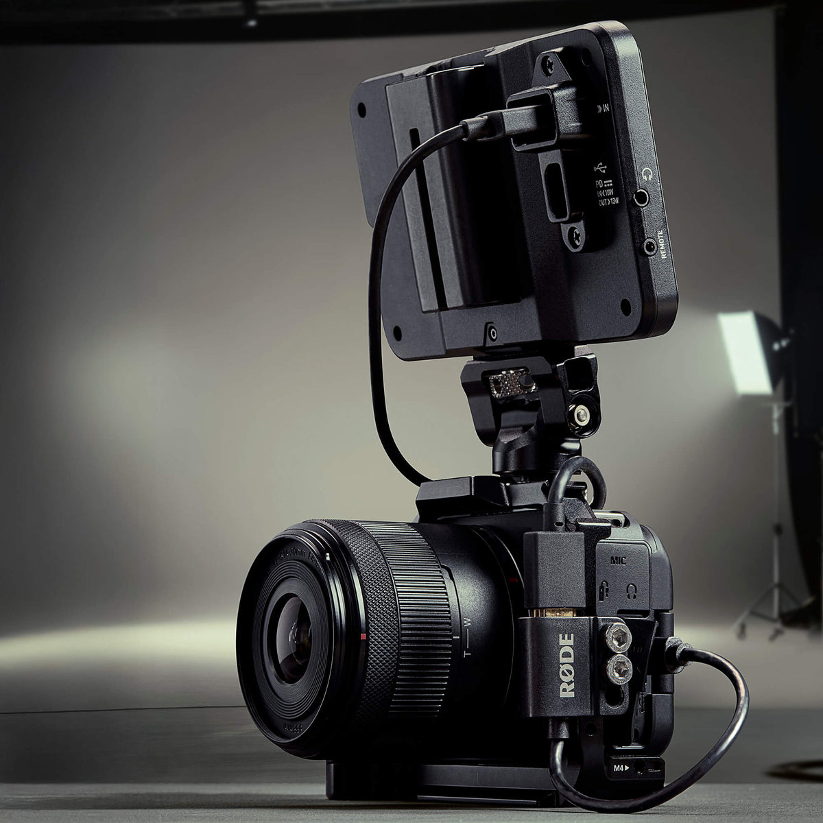 Rode HDMI Adaptor mounted on a camera cage feeding an on-camera monitor